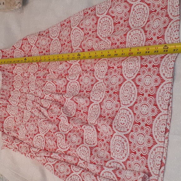 White and red sleeveless floral design pleated dress size XL see measure… - Picture 6 of 6